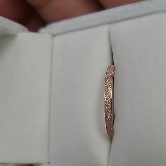 Rose gold plated band. - Picture 2 of 4